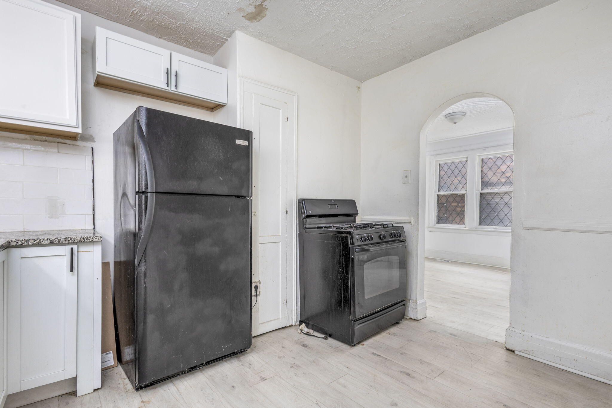 17328 Indiana Street, Unit 2 Detroit, MI 48221 - Photo 11 of 21 11-web-or-mls-Indiana_17328 - Kitchen v2