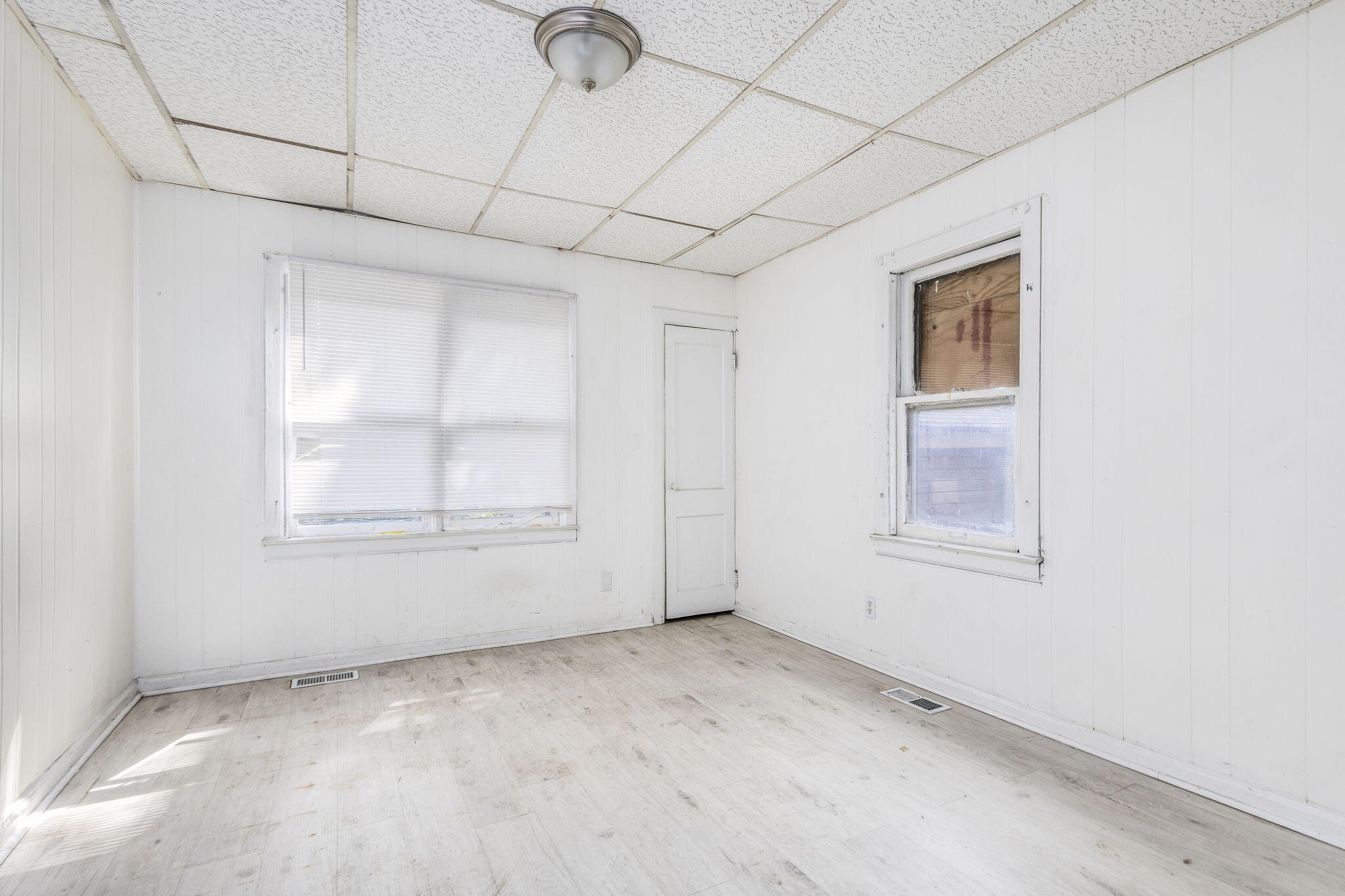 17328 Indiana Street, Unit 2 Detroit, MI 48221 - Photo 20 of 21 20-web-or-mls-Indiana_17328 - Bed Three