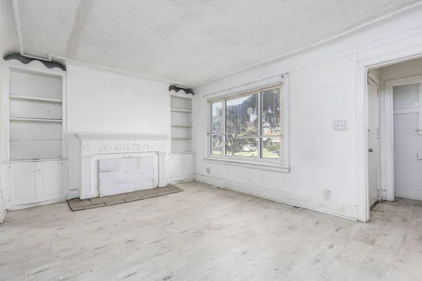 $799 | 17328 Indiana Street, Unit 2, Detroit, MI 48221