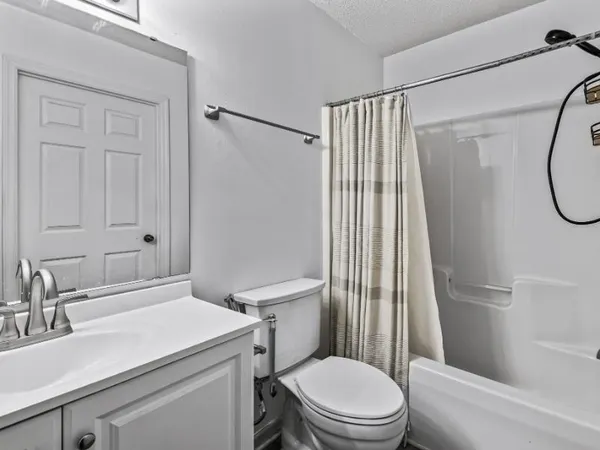 $2,000 | 3612 Cagney Drive, Tallahassee, FL 32309