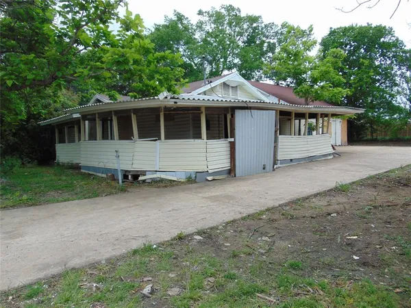 $90,000 | 1910 Seagoville Road, Seagoville, TX 75159