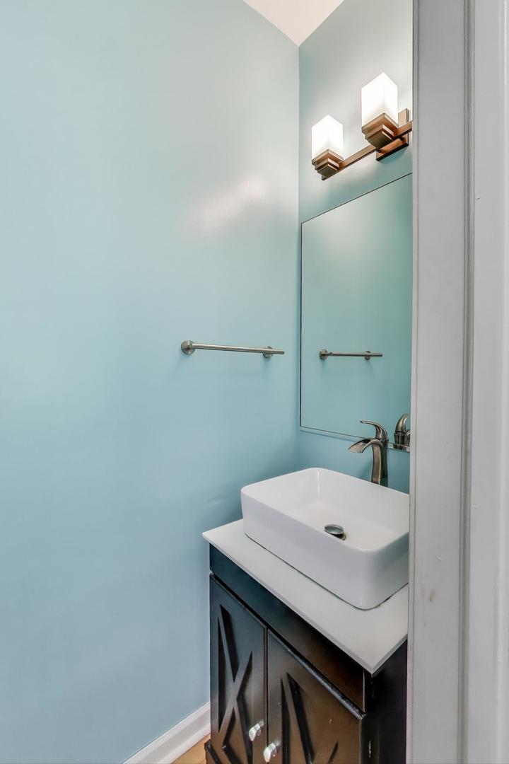548 West Sweet Clover Road Round Lake, IL 60073 - Photo 15 of 48 Gallery Image 15
