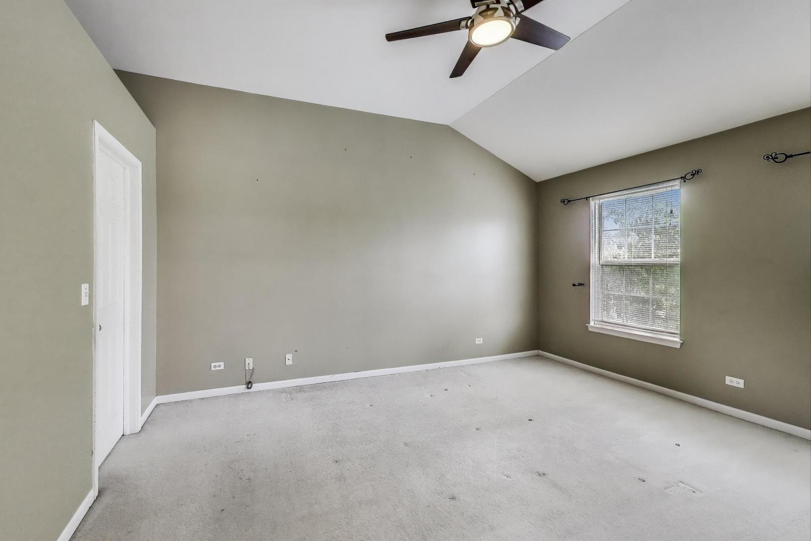 548 West Sweet Clover Road Round Lake, IL 60073 - Photo 18 of 48 Gallery Image 18