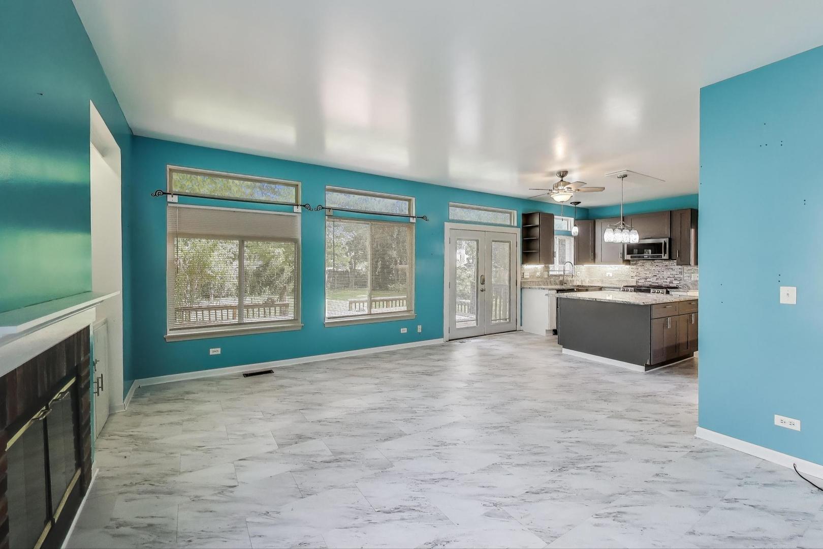 548 West Sweet Clover Road Round Lake, IL 60073 - Photo 8 of 48 Gallery Image 8