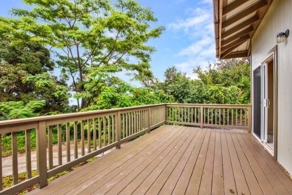87-410 Kaohe Mauka Road Captain Cook, HI 96704 - Photo 26 of 29 a view of balcony with wooden floor