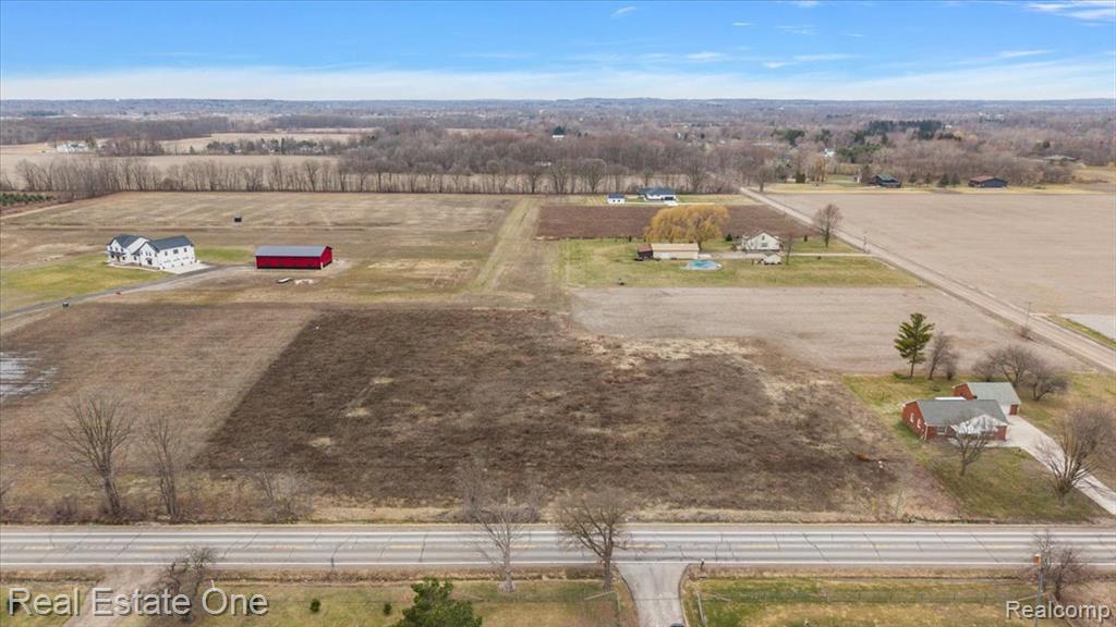 72857 Romeo Plank Road Armada, MI 48005 - Photo 1 of 10