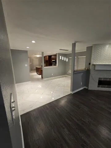 $2,400 | 700 White Fields Way, Arlington, TX 76002