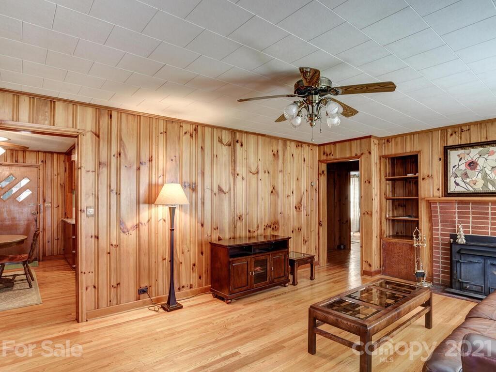 1051 Doug Cove Road Marshall, NC 28753 - Photo 8 of 48 Gallery Image 8