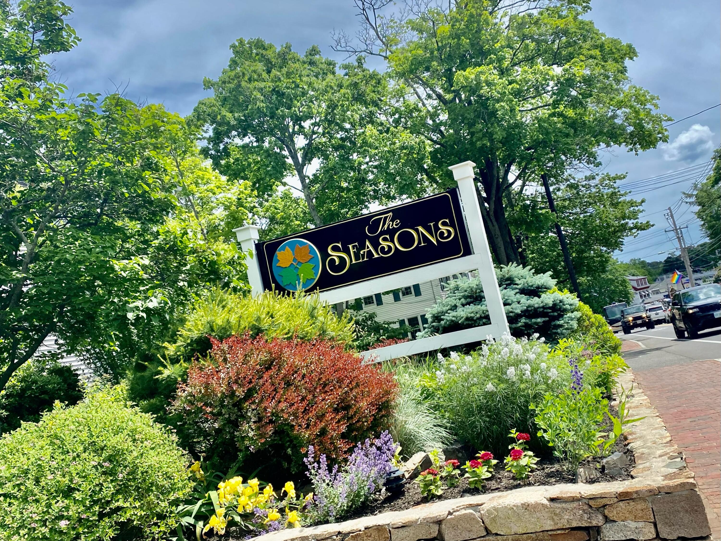 298 Main Street, Unit 205 Ogunquit, ME 03907 - Photo 10 of 16 The Seasons