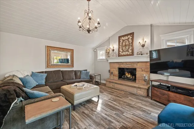 $1,025,000 | 609 Bowling Green Court, Naperville, IL 60563