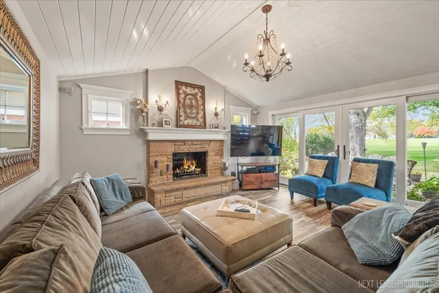 $1,025,000 | 609 Bowling Green Court, Naperville, IL 60563