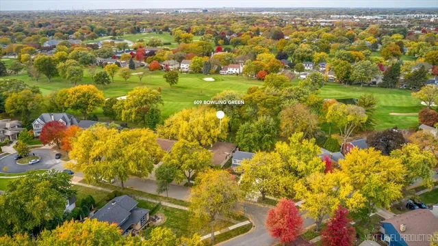 $1,025,000 | 609 Bowling Green Court, Naperville, IL 60563