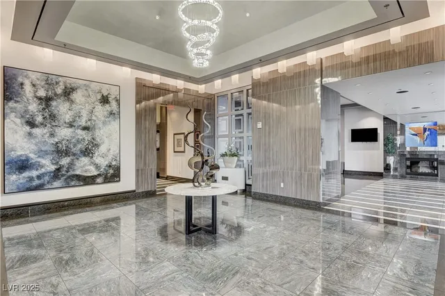$2,700 | 2700 South Las Vegas Boulevard, Unit 1907, Las Vegas, NV 89109
