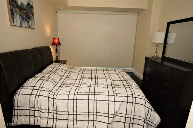 $2,700 | 2700 South Las Vegas Boulevard, Unit 1907, Las Vegas, NV 89109