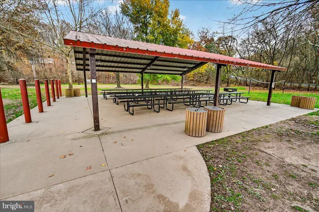 $995,000 | 5487 Tallyn Ridge Drive, Frederick, MD 21704