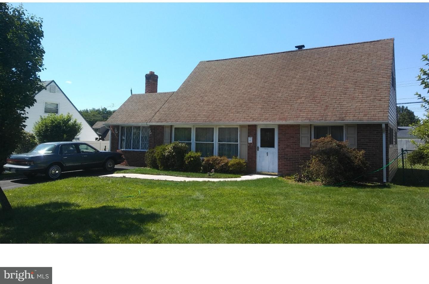 23 Hemlock Road Levittown, PA 19056 - Photo 1 of 17 Front Yard