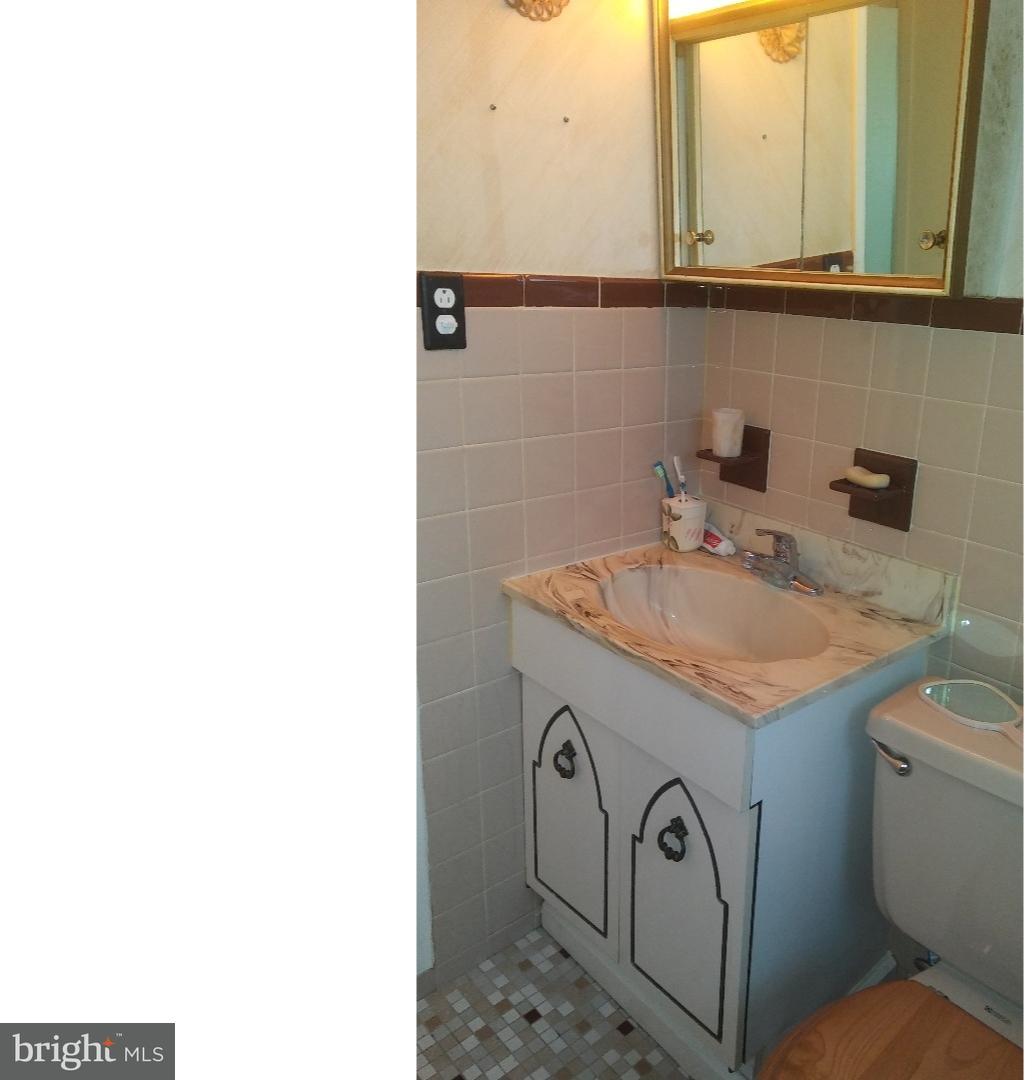 23 Hemlock Road Levittown, PA 19056 - Photo 9 of 17 Gallery Image 9