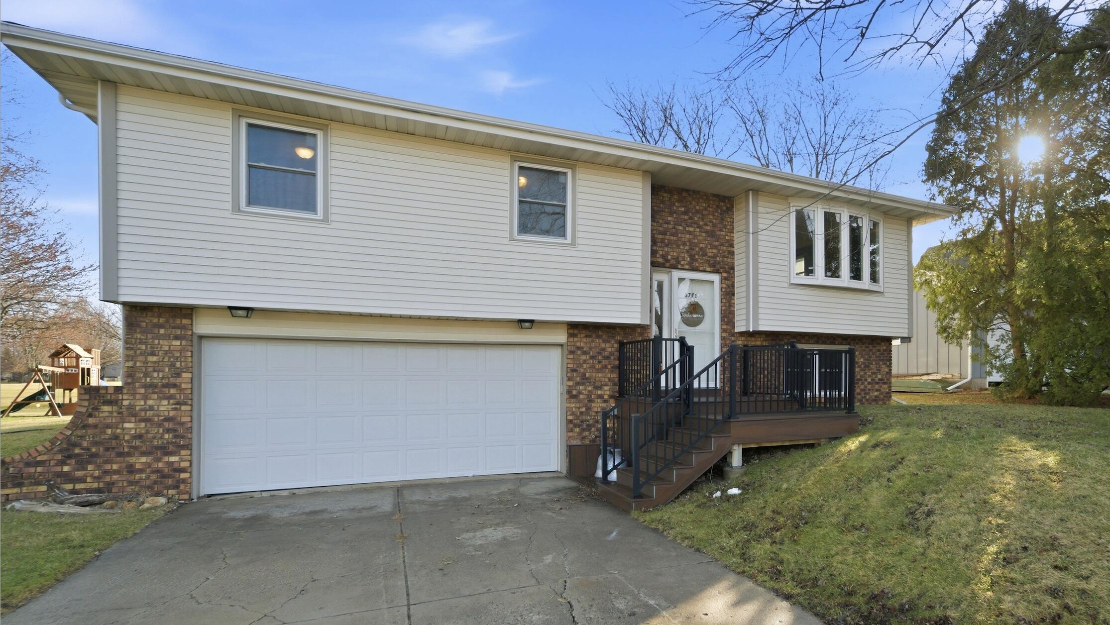 3771 Kingsway Drive Crown Point, IN 46307 - Photo 1 of 29 2230x1256