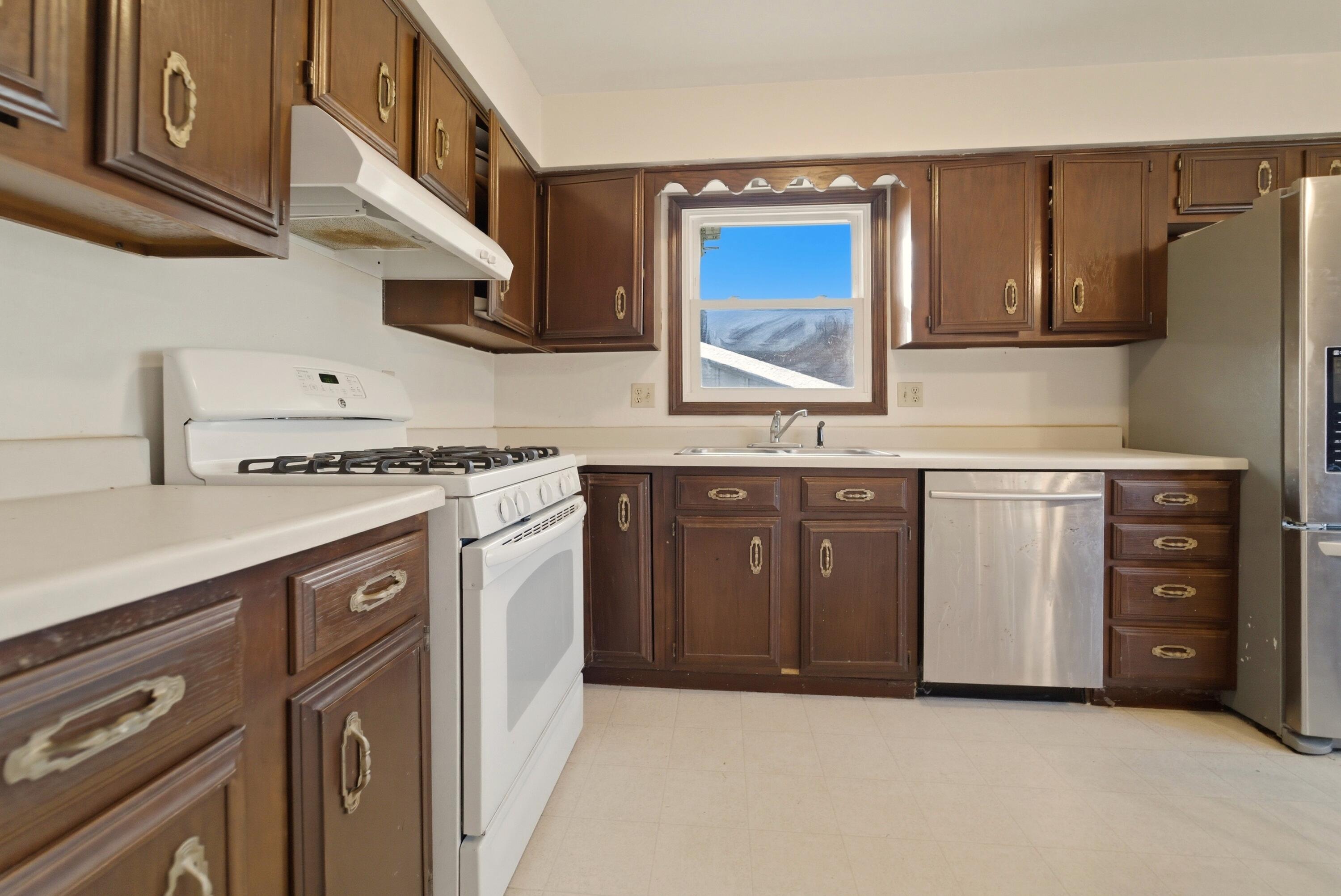 3771 Kingsway Drive Crown Point, IN 46307 - Photo 13 of 29 3000x2005
