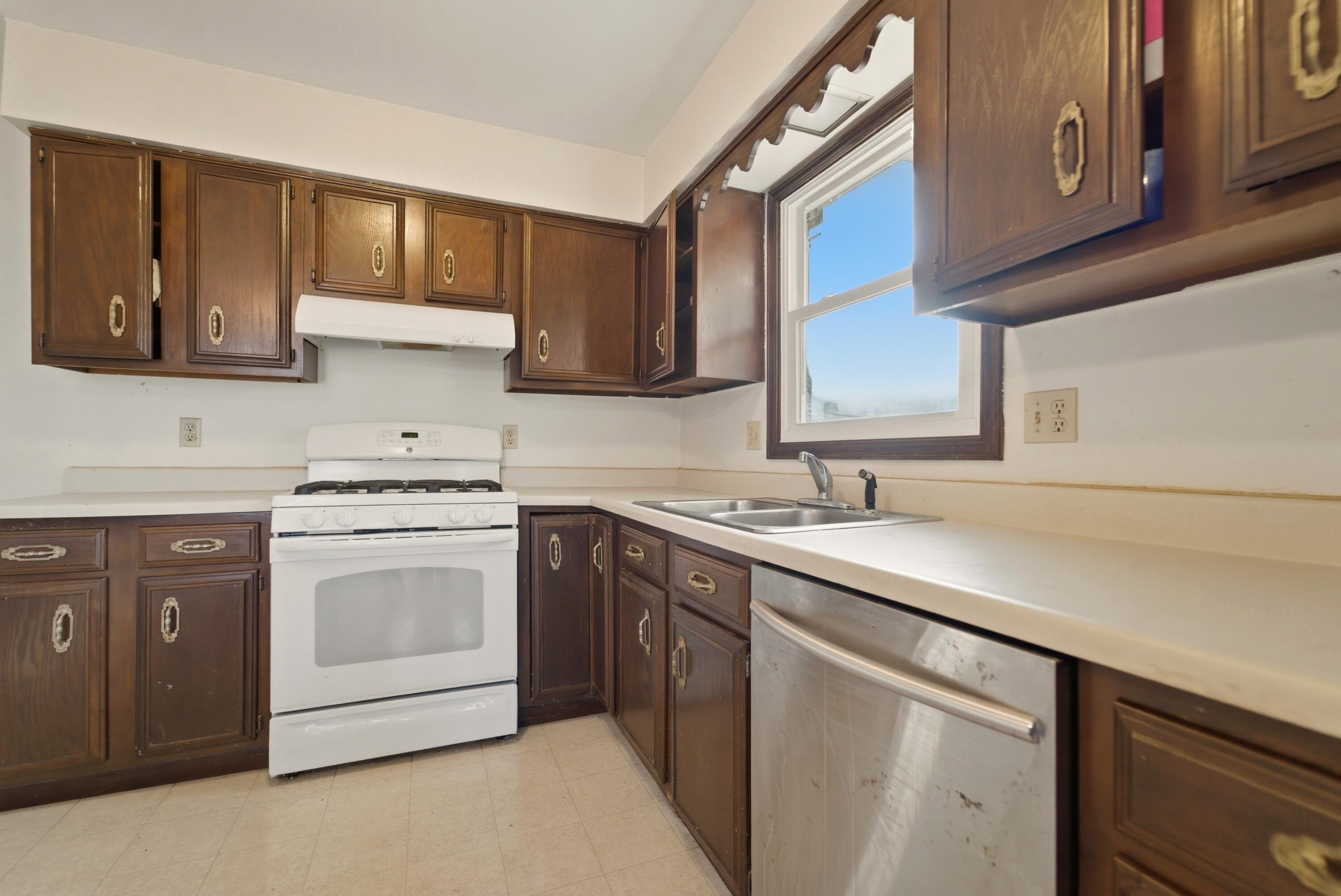 3771 Kingsway Drive Crown Point, IN 46307 - Photo 14 of 29 3000x2005