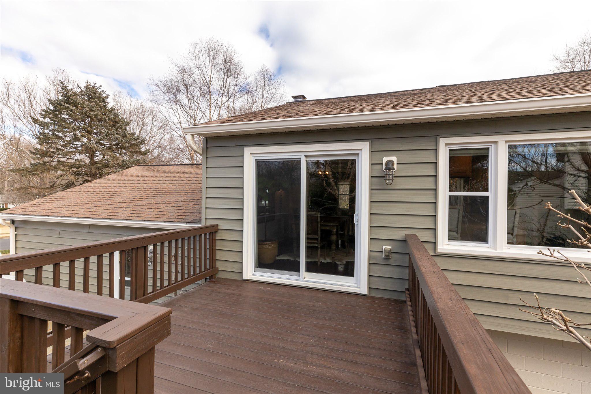 7770 Turlock Road Springfield, VA 22153 - Photo 14 of 53 Deck