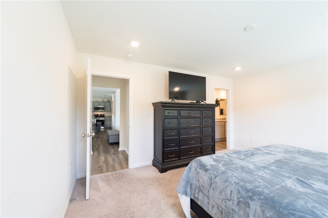 409 Bush Creek Road Opelika, AL 36804 - Photo 9 of 26 Gallery Image 9