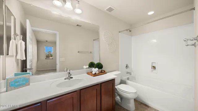 $619,000 | 41628 North Taylor Ranch Parkway, San Tan Valley, AZ 85140