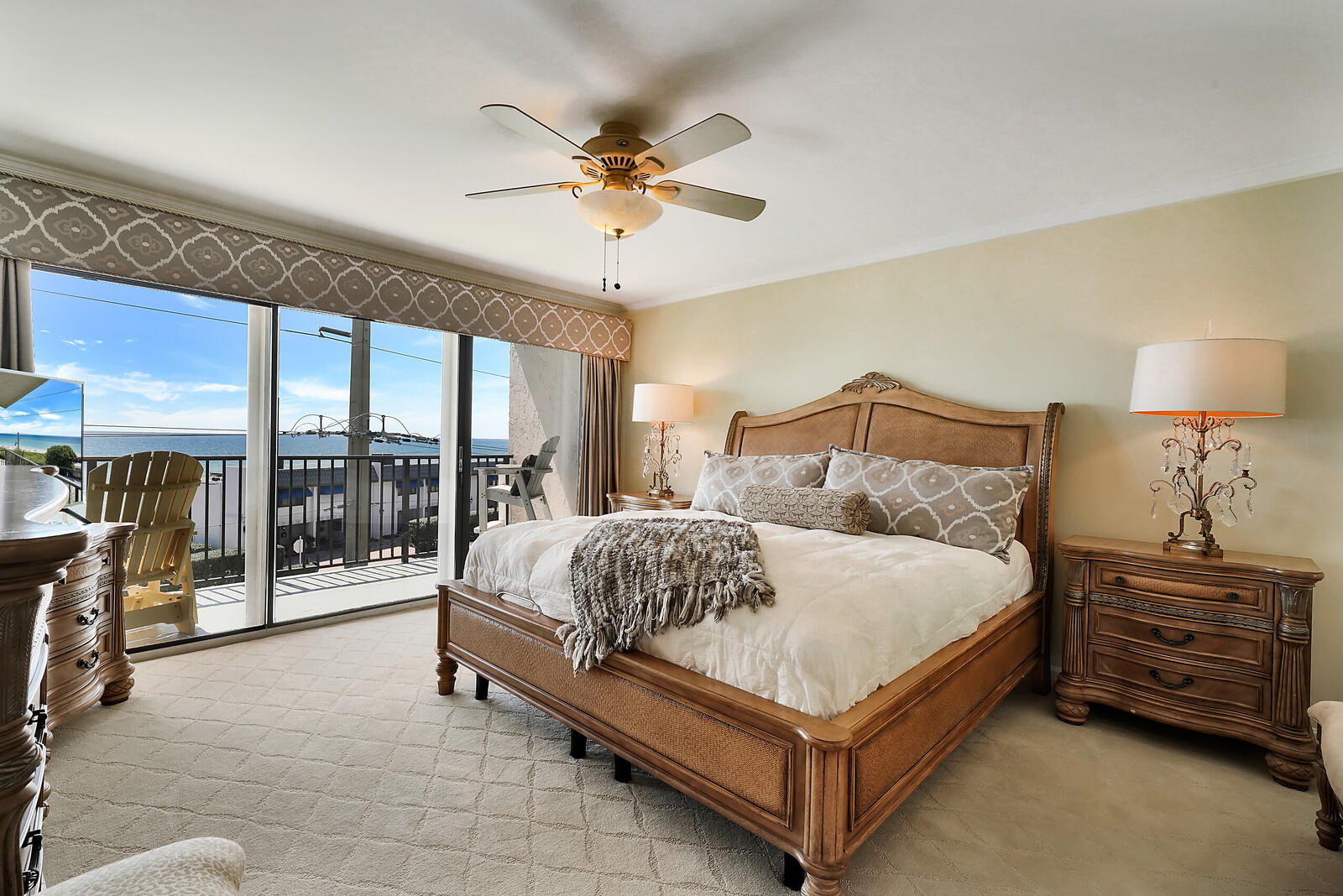 1055 Ocean Drive, Unit 401 Juno Beach, FL 33408 - Photo 22 of 31 Master bedroom