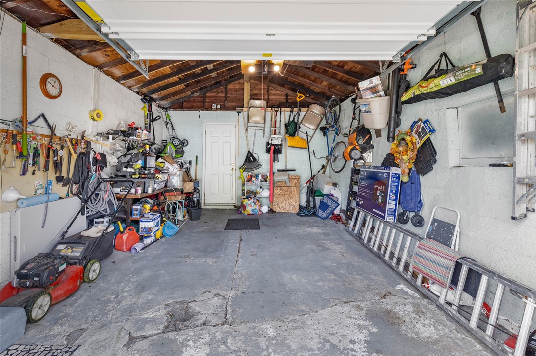 71 Norran Drive Rochester, NY 14609 - Photo 27 of 33