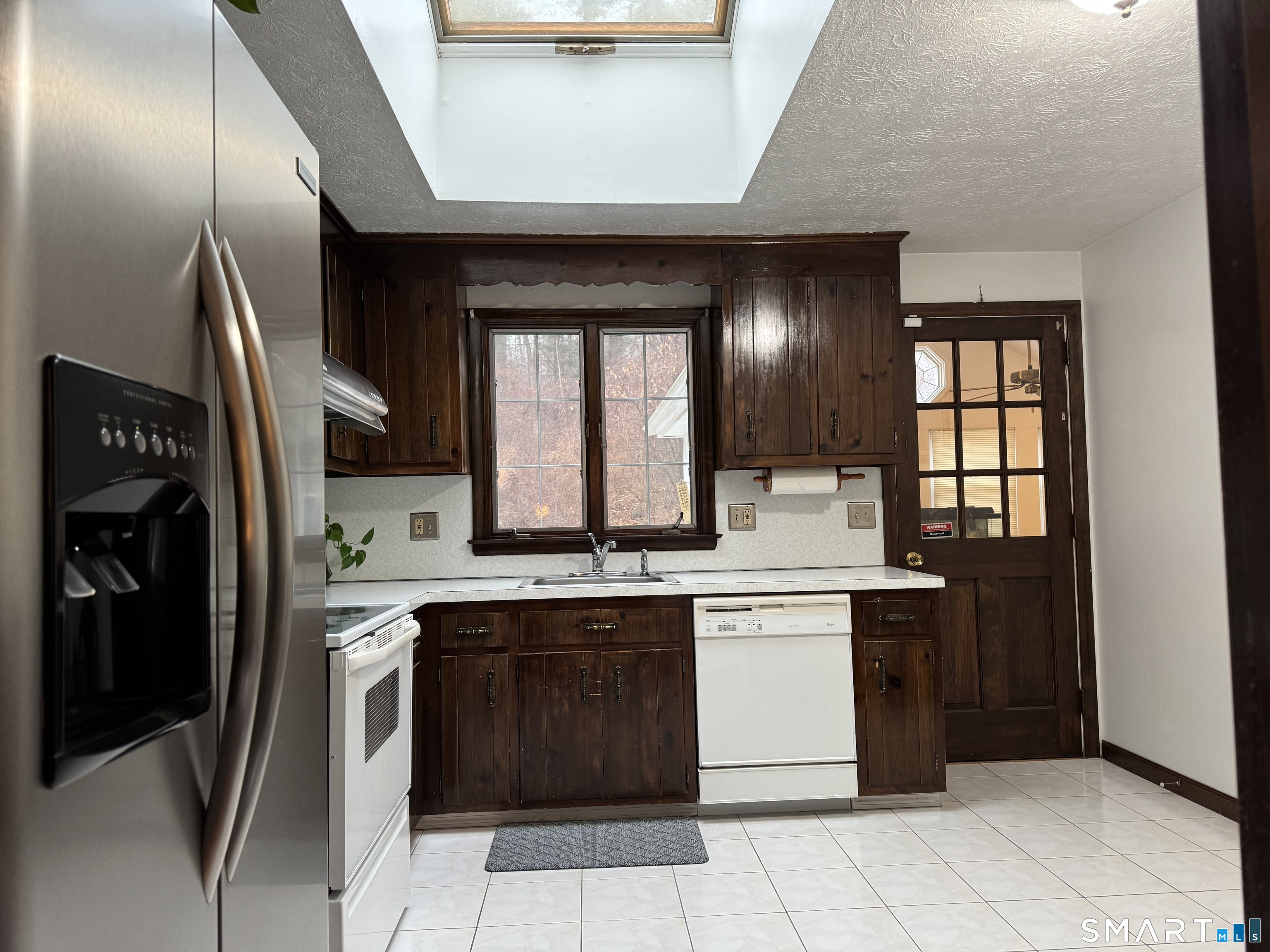51 Johnson Road Marlborough, CT 06447 - Photo 9 of 17 Gallery Image 9