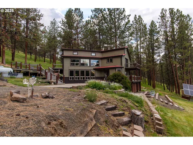 $1,499,000 | 61702 Middle Fork Lane, Long Creek, OR 97856
