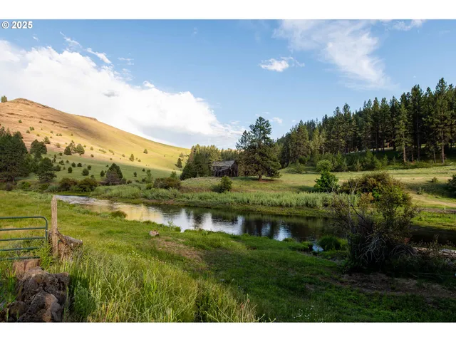 $1,499,000 | 61702 Middle Fork Lane, Long Creek, OR 97856
