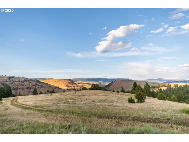 $1,499,000 | 61702 Middle Fork Lane, Long Creek, OR 97856