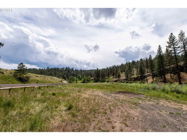 $1,499,000 | 61702 Middle Fork Lane, Long Creek, OR 97856