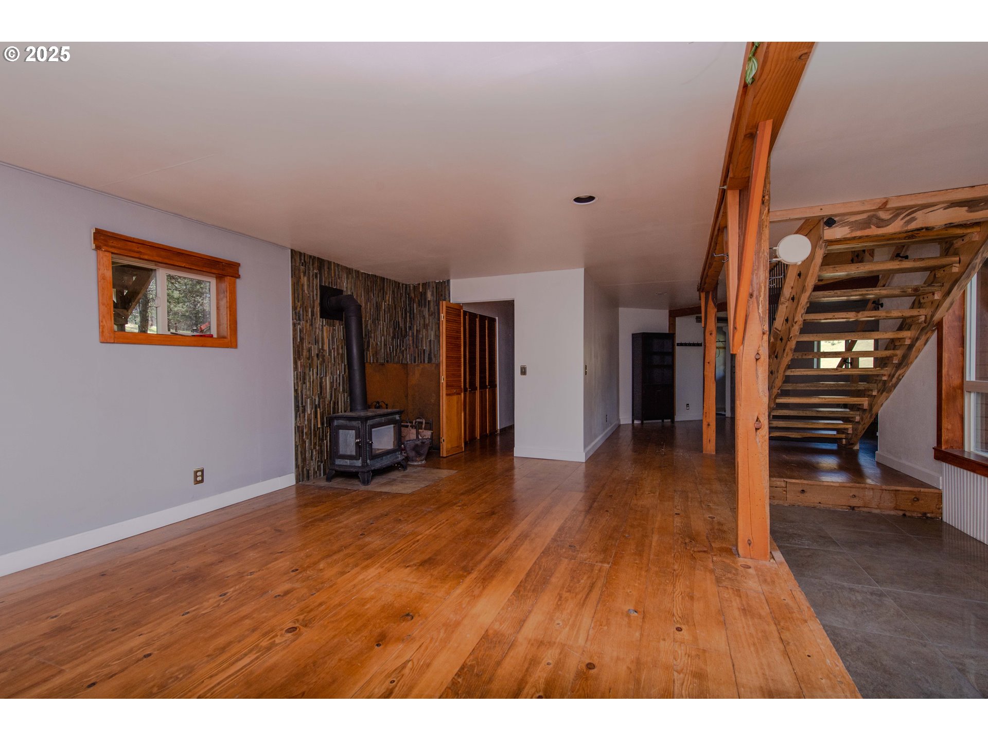 61702 Middle Fork Lane Long Creek, OR 97856 - Photo 7 of 46