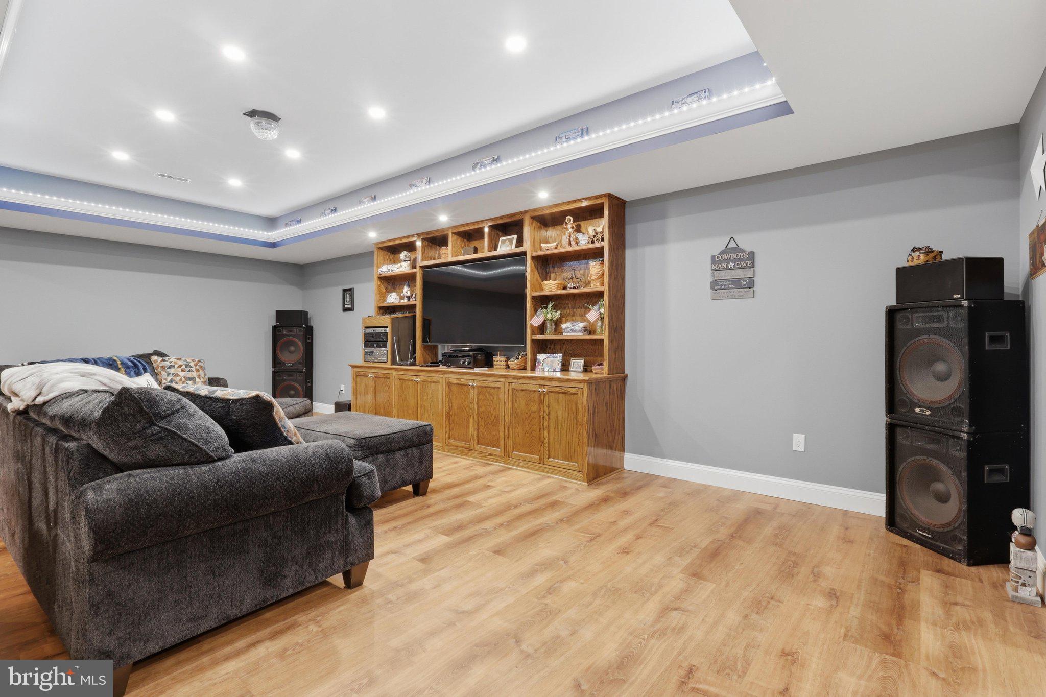 7020 Debold Road Thurmont, MD 21788 - Photo 46 of 75 Built in entertainment center