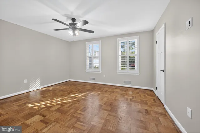 $325,000 | 627 Azalea Drive, Unit 1, Rockville, MD 20850