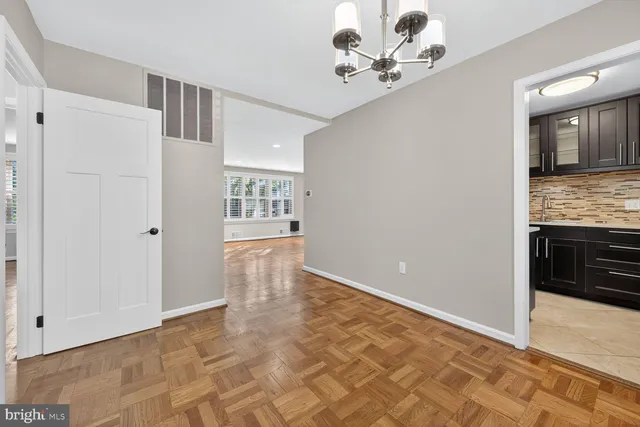 $325,000 | 627 Azalea Drive, Unit 1, Rockville, MD 20850