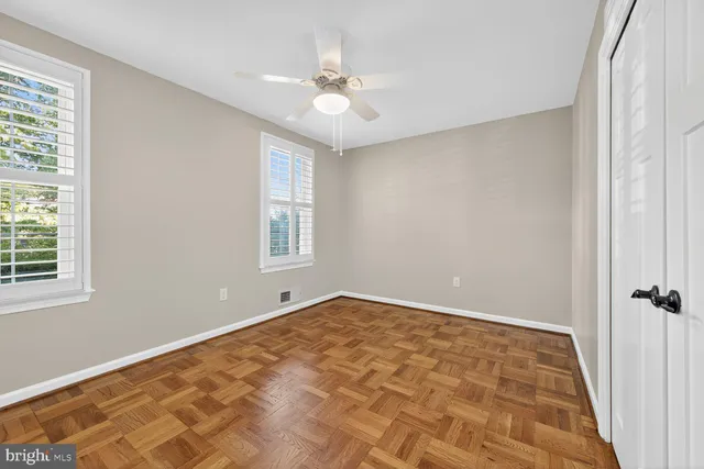 $325,000 | 627 Azalea Drive, Unit 1, Rockville, MD 20850