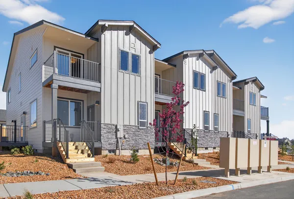 $414,900 | 4080 Southwest 39th Street, Unit LOT 30, Redmond, OR 97756