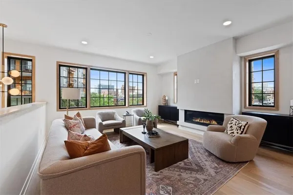 $959,000 | 1923 Locust Street, Kansas City, MO 64108