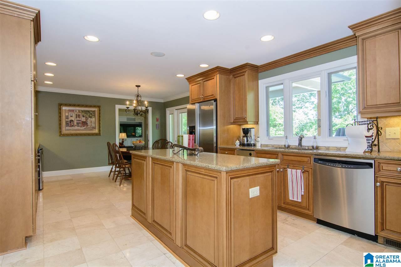 3572 River Bend Road Birmingham, AL 35243 - Photo 7 of 35