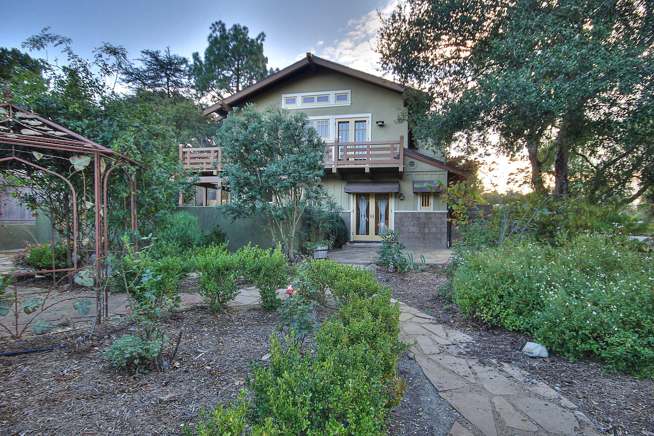 1836 Hillcrest Road Santa Barbara, CA 93103 - Photo 28 of 35 View from garden