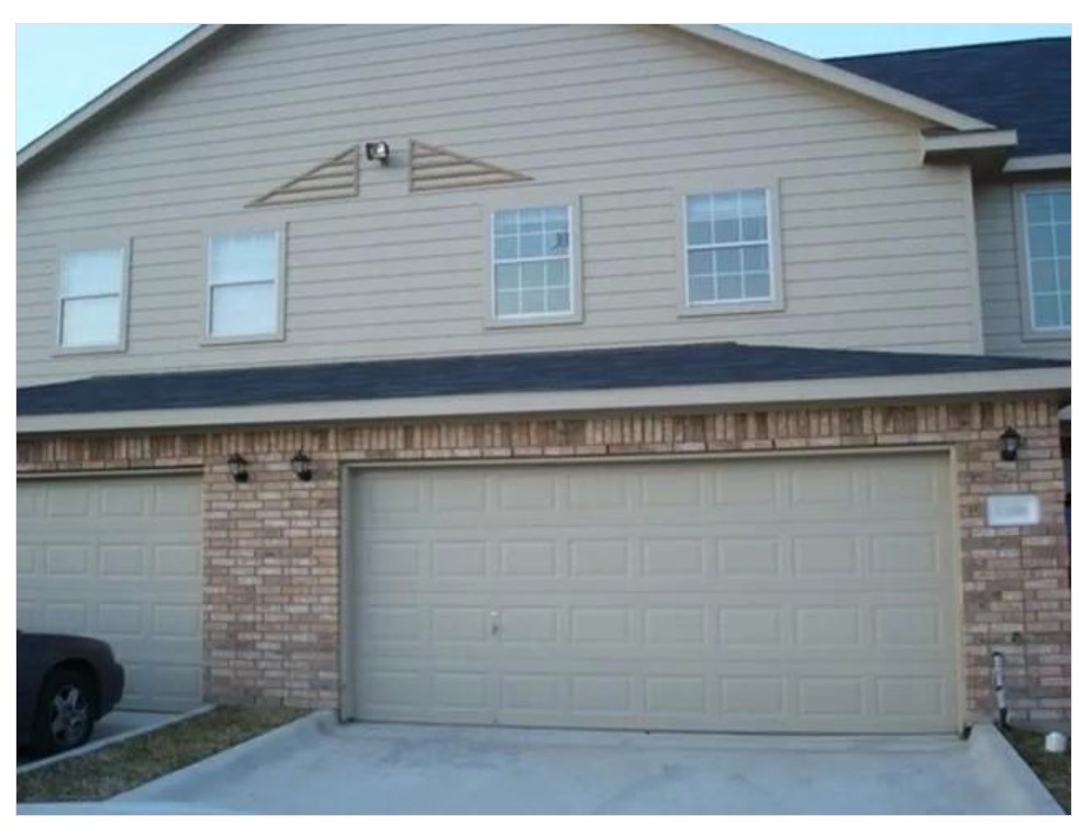 12010 Sarah Lake Drive Houston, TX 77099 - Photo 2 of 20 a view of a house