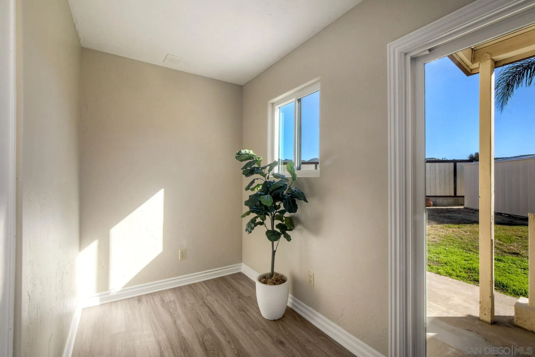 13059 Acton Avenue Poway, CA 92064 - Photo 14 of 34