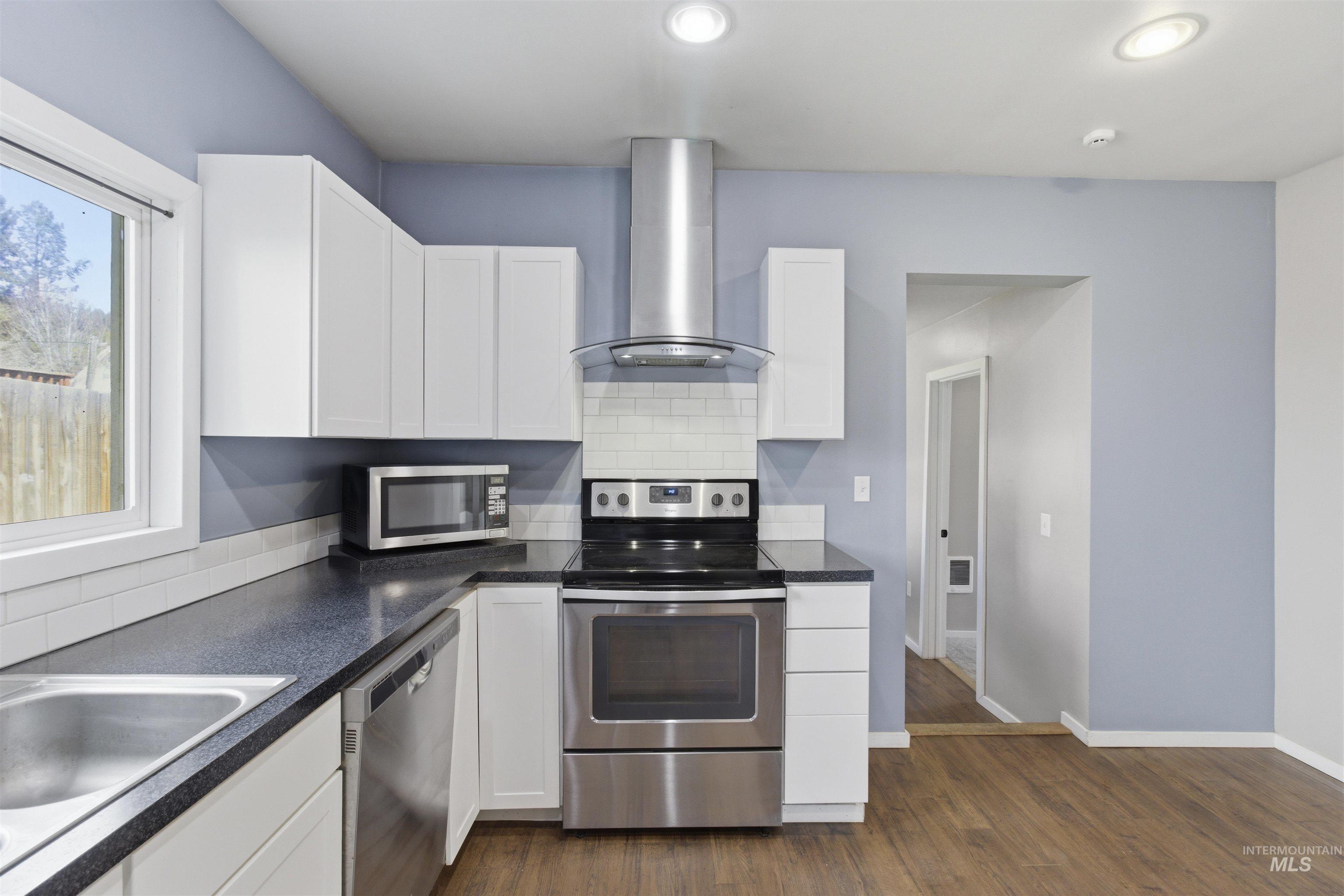 600 Main Street Deary, ID 83823 - Photo 5 of 41