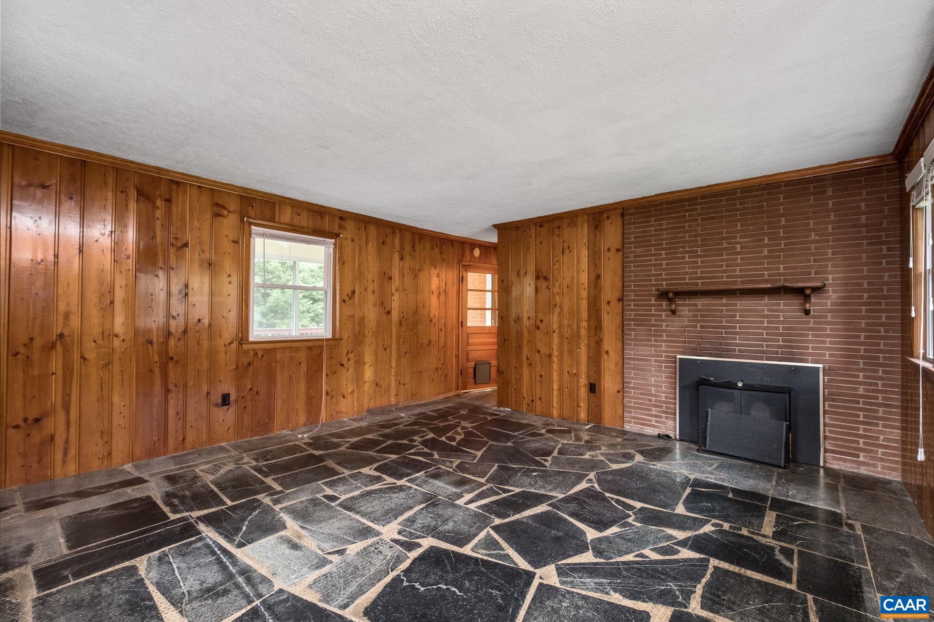 1709 King Mountain Road Charlottesville, VA 22901 - Photo 15 of 35 Gallery Image 15