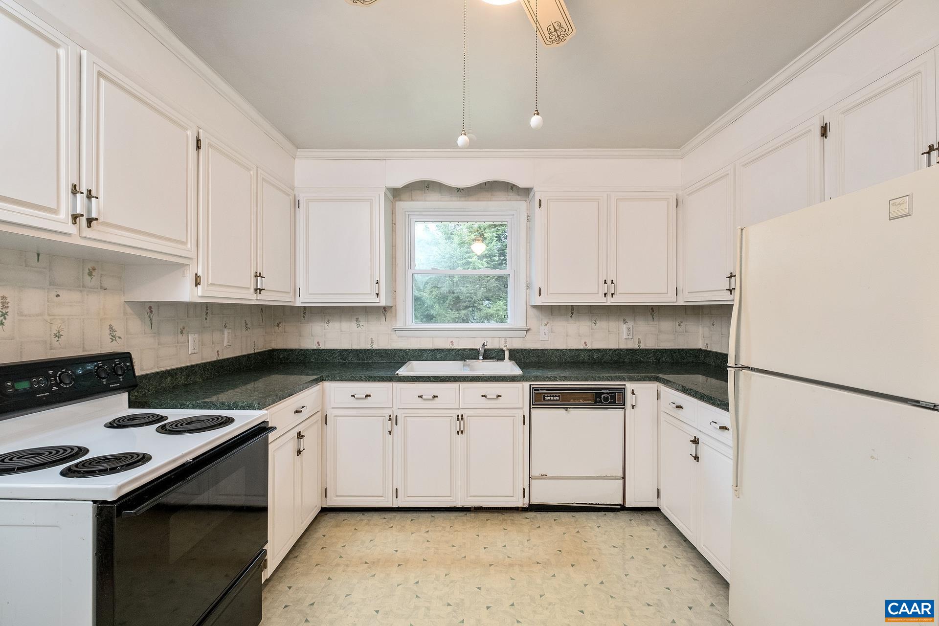 1709 King Mountain Road Charlottesville, VA 22901 - Photo 7 of 35 Gallery Image 7