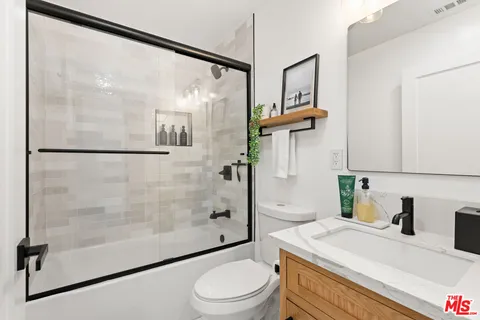 $1,799,000 | 8212 Winsford Avenue, Los Angeles, CA 90045