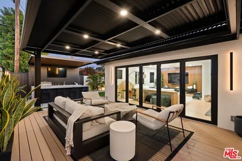 $1,799,000 | 8212 Winsford Avenue, Los Angeles, CA 90045